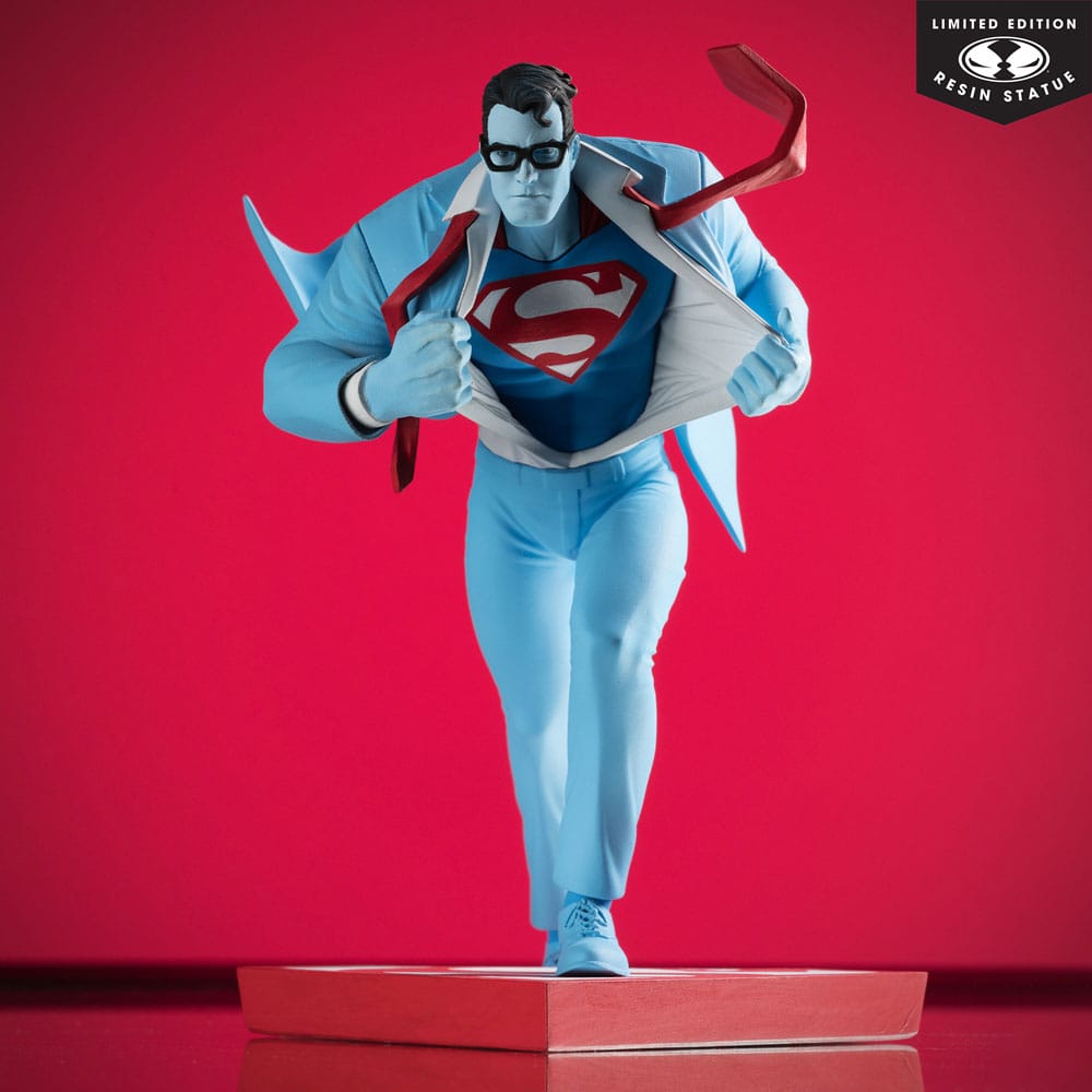 DC Direct Statue 1/10 Superman Red and Blue: Superman by Clayton Henry Limited Edition 16 cm - MangaShop.ro