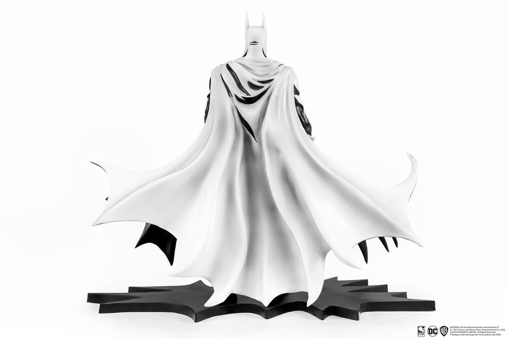 Batman PX PVC Statue 1/8 SDCC 2024 Batman Black & White Version 27 cm - MangaShop.ro