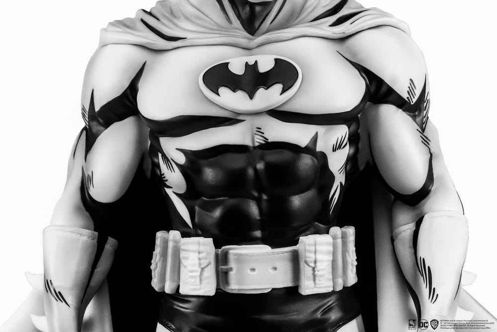 Batman PX PVC Statue 1/8 SDCC 2024 Batman Black & White Version 27 cm - MangaShop.ro