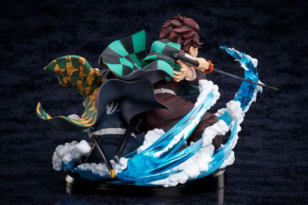 Demon Slayer: Kimetsu no Yaiba PVC Statue Tanjiro & Giyuu 13 cm - MangaShop.ro