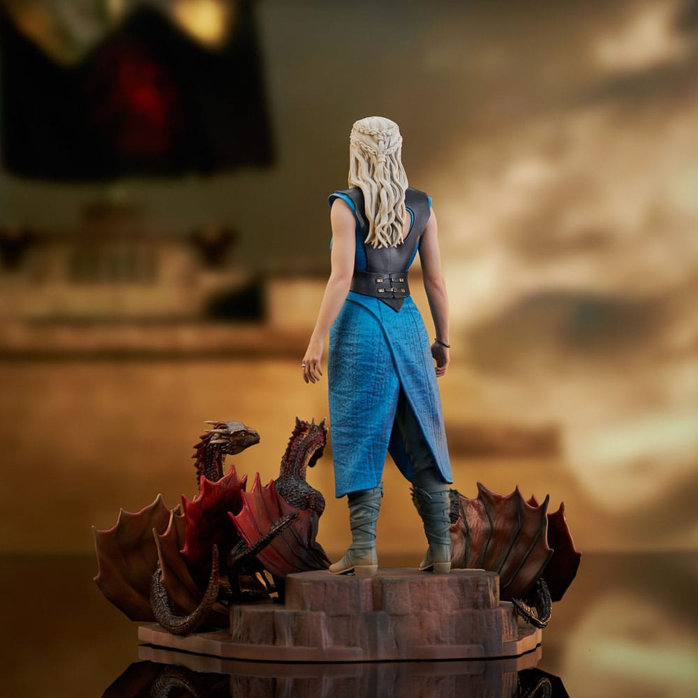 Game of Thrones Deluxe Gallery PVC Statue Daenerys Targaryen 24 cm - MangaShop.ro