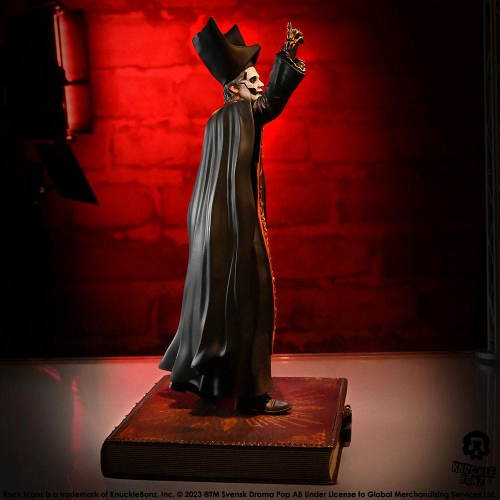 Ghost Rock Iconz Statue 1/9 Papa Emeritus IV (Black Robes) 22 cm - MangaShop.ro