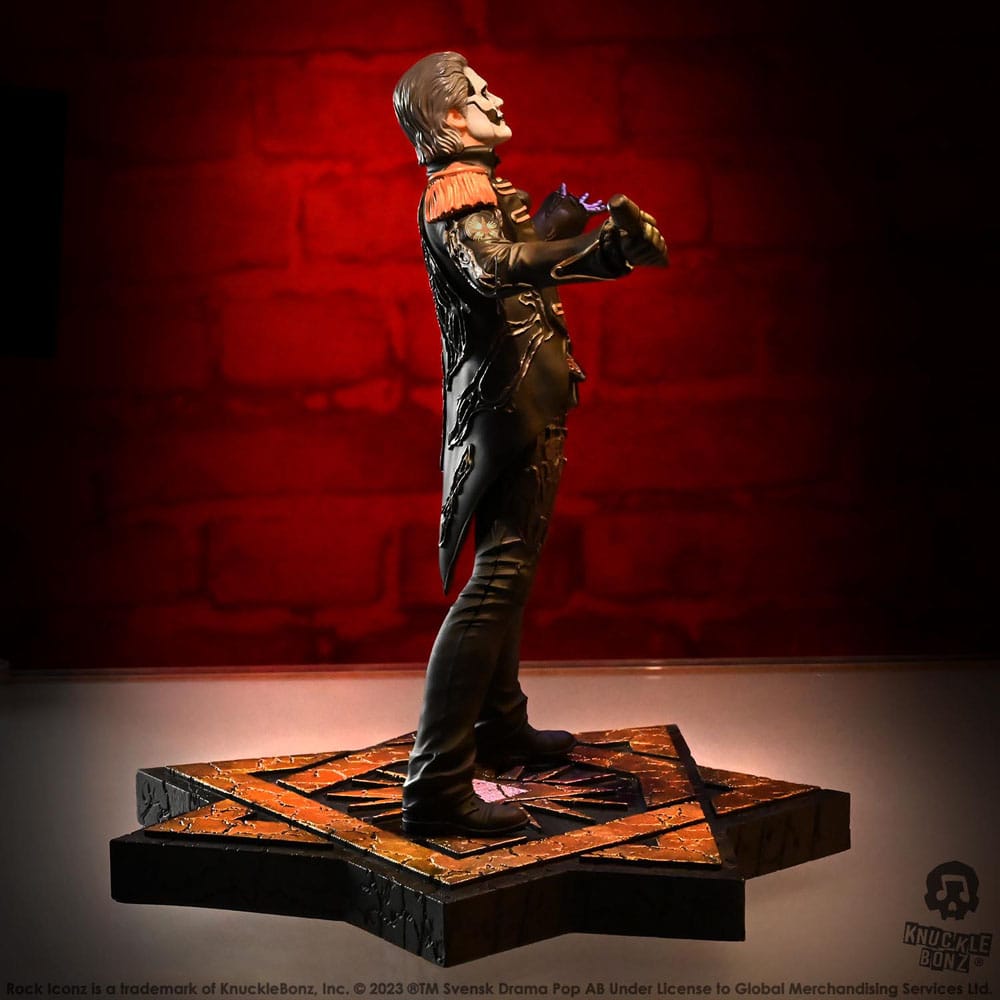 Ghost Rock Iconz Statue 1/9 Papa Emeritus IV (Military Jacket) 22 cm - MangaShop.ro