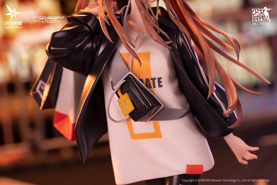 Girls Frontline PVC Statue 1/7 UMP9 Bee's Knees 24 cm - MangaShop.ro