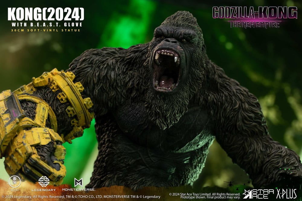 Godzilla vs. Kong: The New Empire Soft Vinyl Statue Kong with B.E.A.S.T. Glove 30 cm - MangaShop.ro