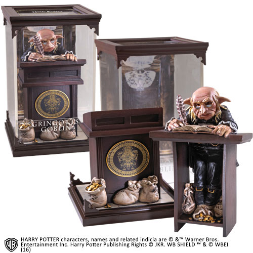 Harry Potter Magical Creatures Statue Gringotts Goblin 19 cm - MangaShop.ro