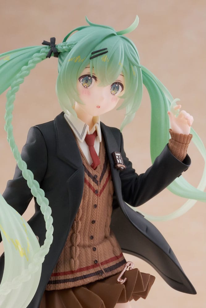 Hatsune Miku PVC Statue Hatsune Miku Fashion Preppy Ver. 18 cm - MangaShop.ro