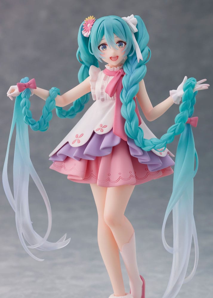 Hatsune Miku PVC Statue Hatsune Miku Wonderland Rapuinzel Ver. 18 cm - MangaShop.ro