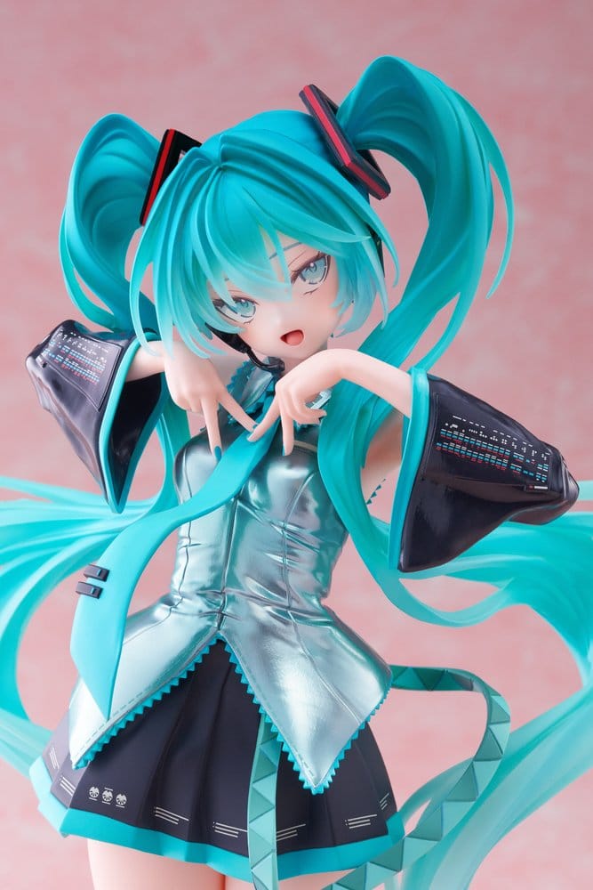 Hatsune Miku T-Most PVC Figure 30 cm - MangaShop.ro