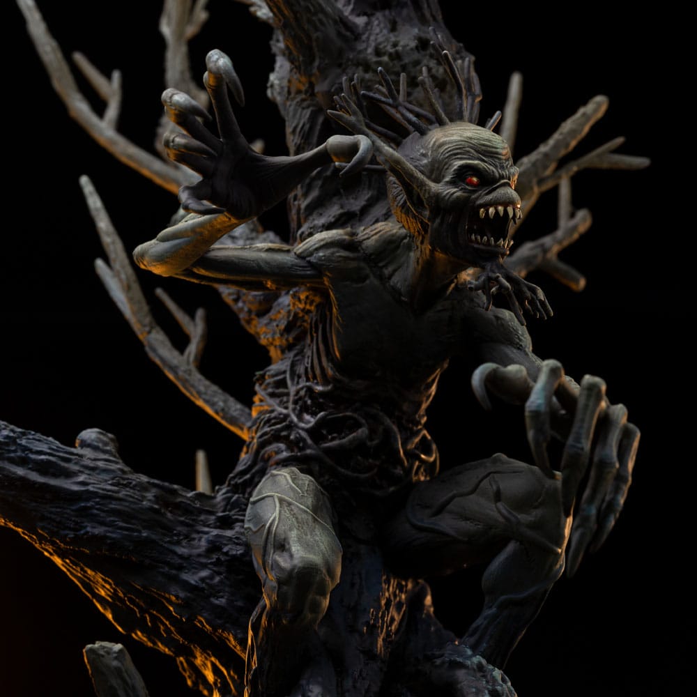 Iron Maiden Deluxe BDS Art Scale Statue 1/10 Fear of the Drak Eddie 31 cm - MangaShop.ro