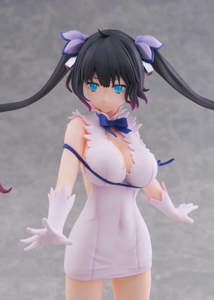 Is It Wrong to Try to Pick Up Girls in a Dungeon? V PVC Figure 1/7 Hestia Divinity Unleashed Ver. 24 cm - MangaShop.ro