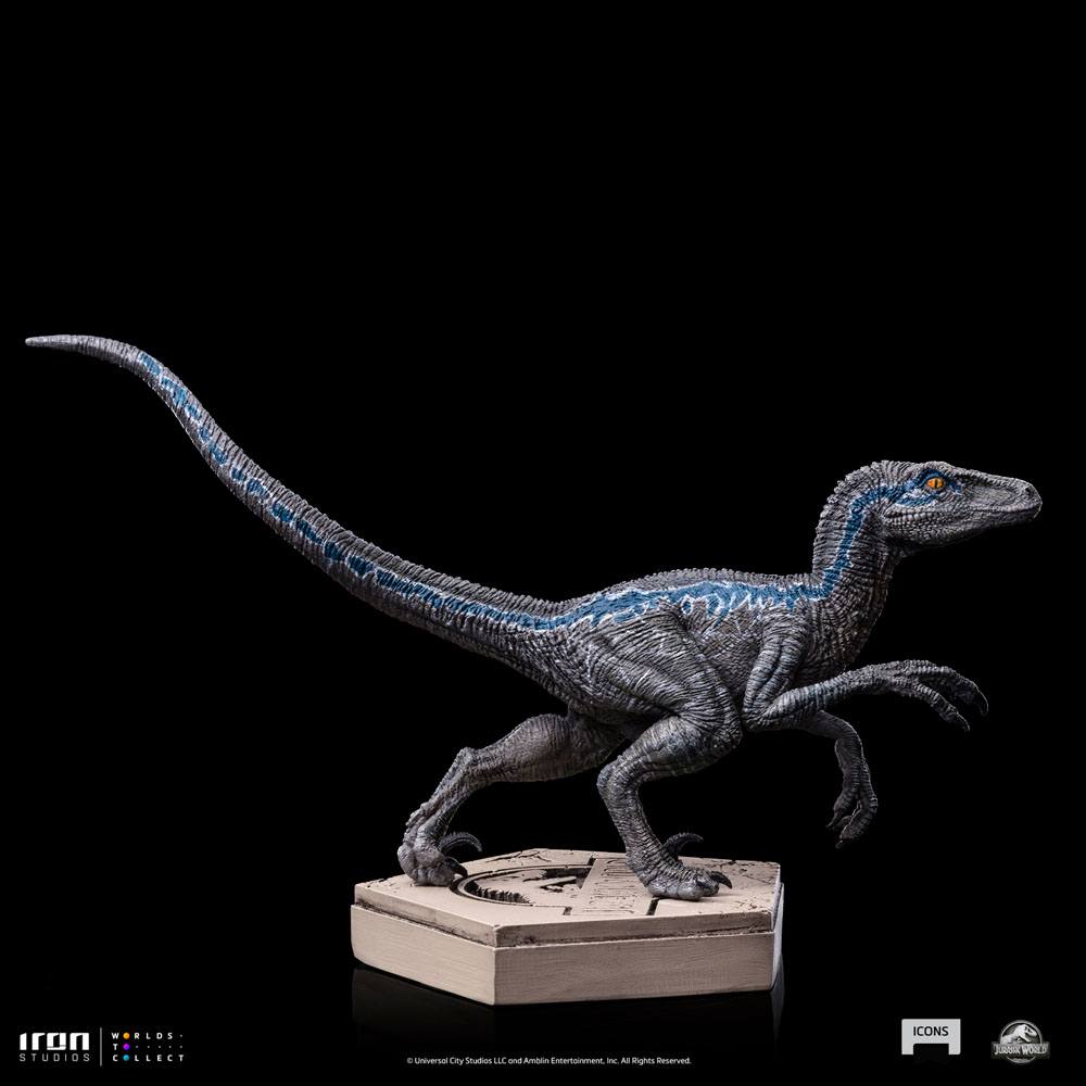 Jurassic World Icons Statue Velociraptor Blue 9 cm - MangaShop.ro
