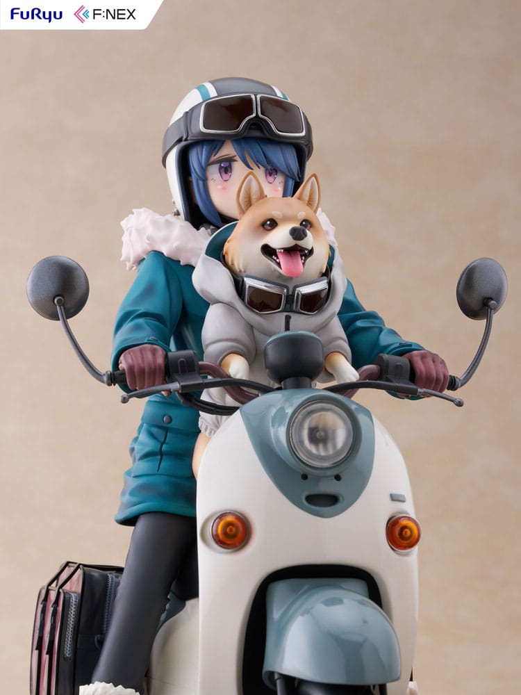 Laid Back Camp F:NEX PVC Statue 1/7 Rin Shima 20 cm - MangaShop.ro