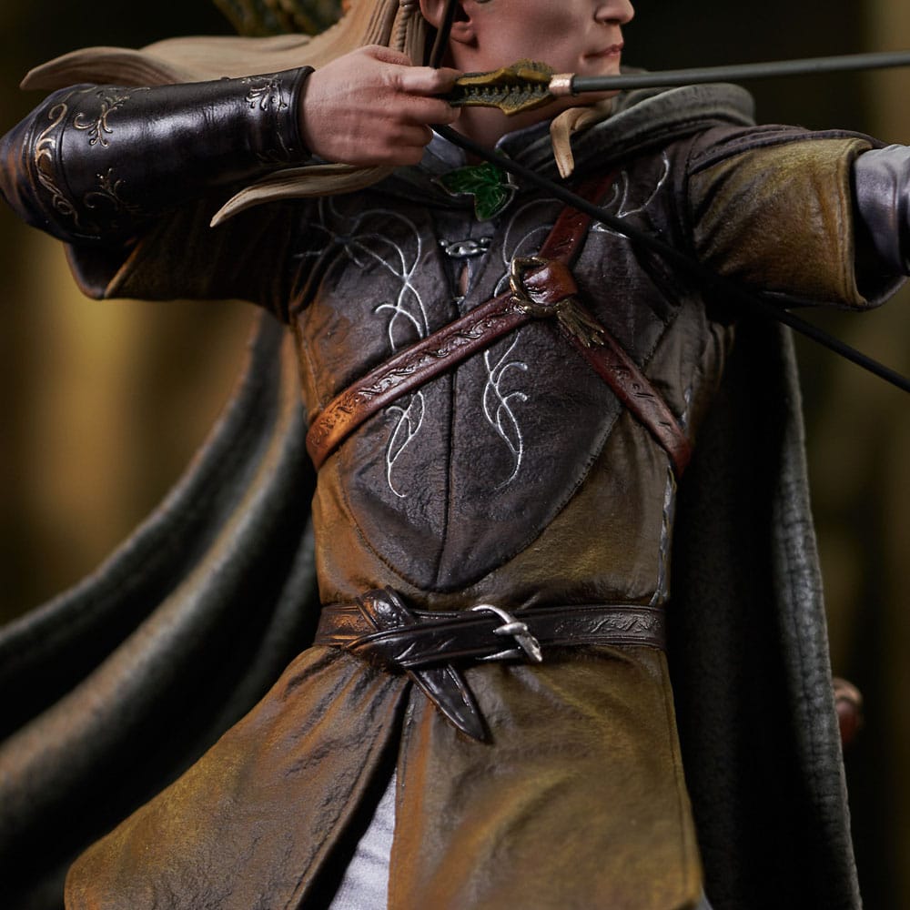 Lord of the Rings Deluxe Gallery PVC Statue Legolas 25 cm - MangaShop.ro