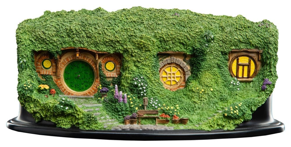 The Lord of the Rings Environment Hobbit Hole - Bag End - Illuminated Edition 7 cm - MangaShop.ro