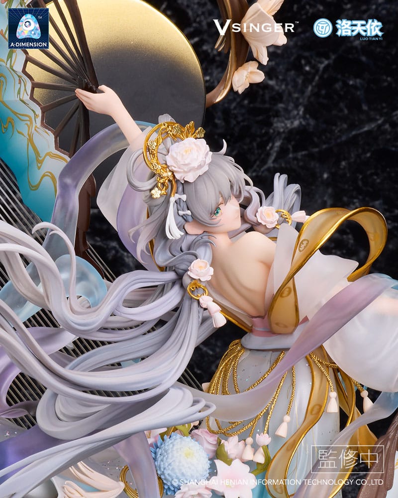 Vsinger PVC Statue 1/7 Vsinger Luo Tianyi The Flowing Moonlight 31 cm - MangaShop.ro