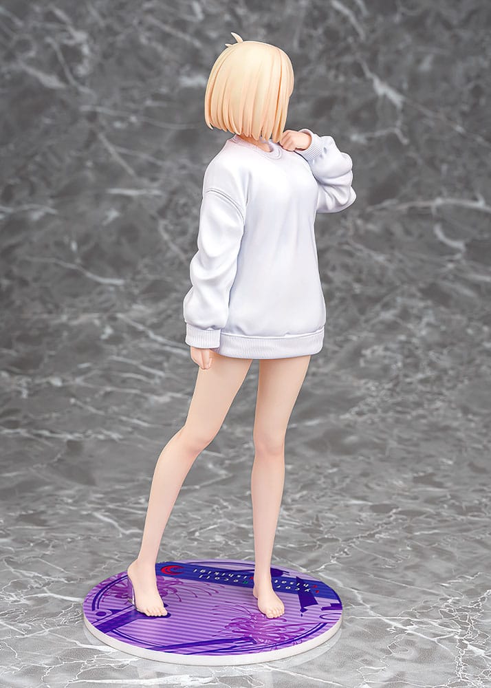 Lycoris Recoil PVC Statue 1/7 Chisato Nishikigi: Oversized Sweatshirt Ver. 25 cm - MangaShop.ro