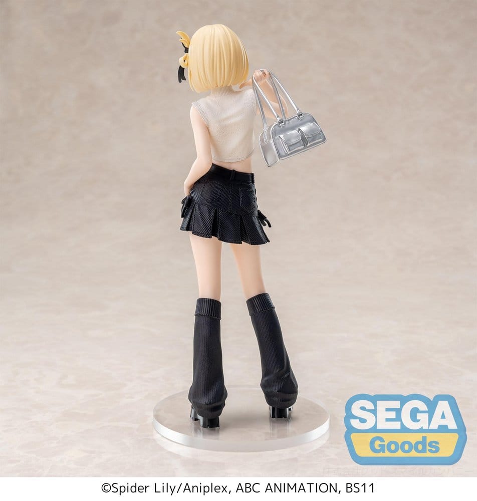 Lycoris Recoil High Premium Figure PVC Figure Chisato Nishikigi Street Snap 20 cm - MangaShop.ro