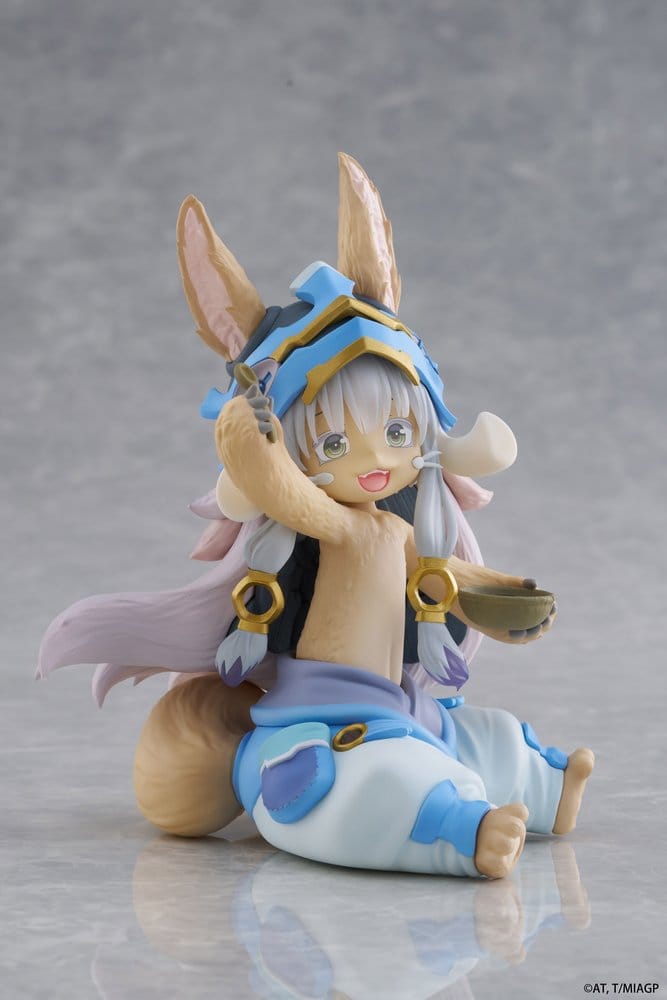 Made in Abyss Desktop Cute PVC Figure Nanachi (Mealtime ver.) 13 cm - MangaShop.ro