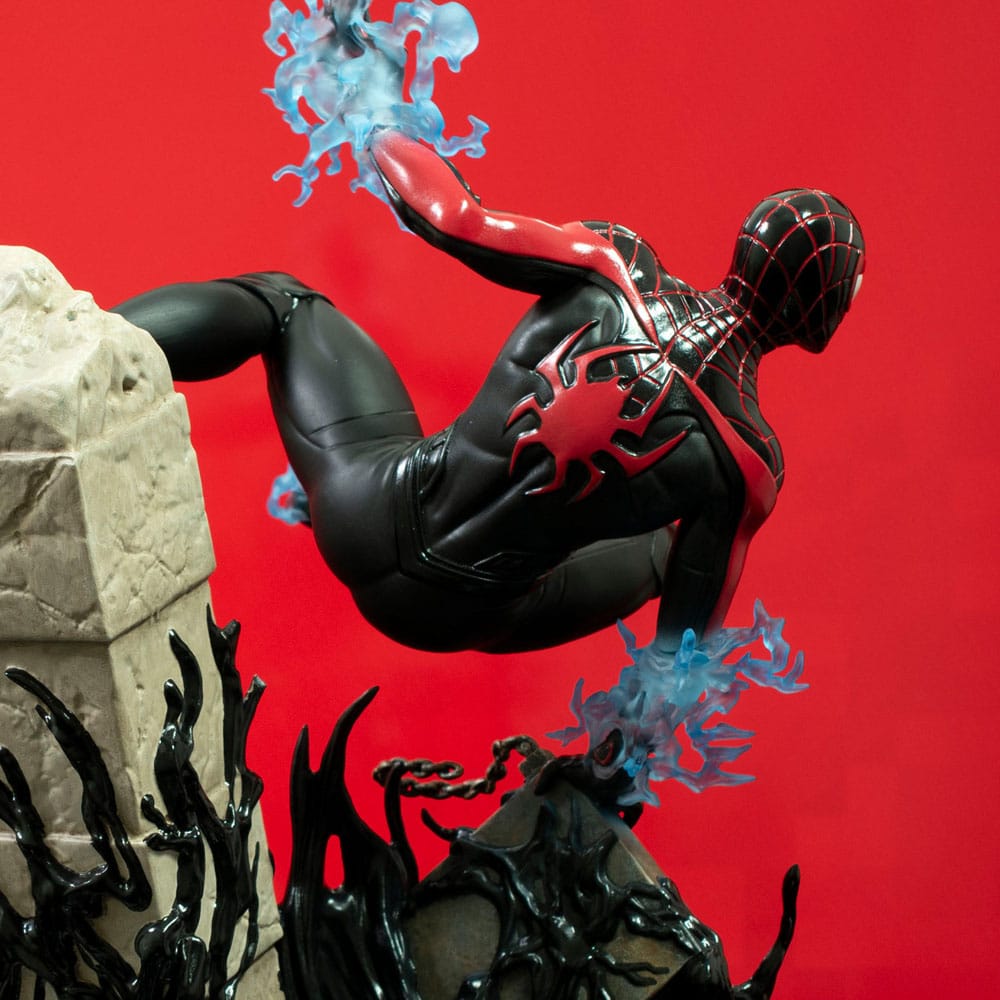 Marvel's Spider-Man 2 Marvel Gallery Deluxe PVC Diorama Miles Morales (Gamerverse) 25 cm - MangaShop.ro