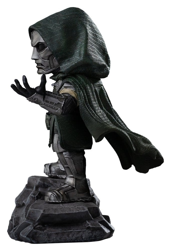 Avengers: Doomsday MiniCo Statue Doctor Doom 15 cm - MangaShop.ro