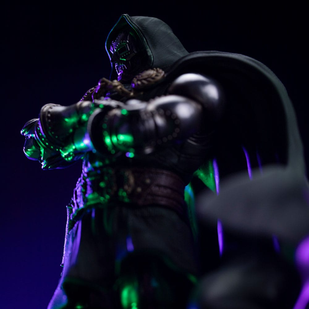 The Infinity Gauntlet Marvel Legends Diorama Statue 1/10 Doctor Doom 30 cm - MangaShop.ro