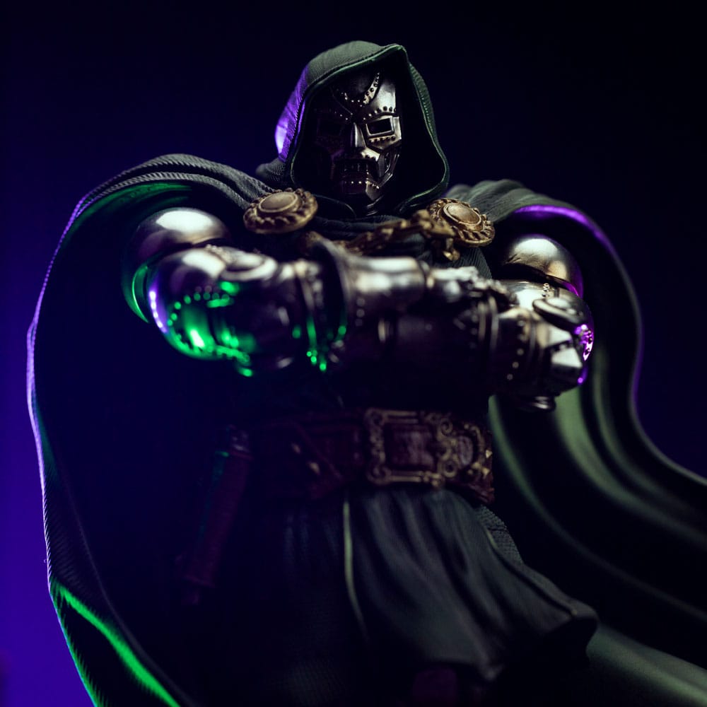 The Infinity Gauntlet Marvel Legends Diorama Statue 1/10 Doctor Doom 30 cm - MangaShop.ro