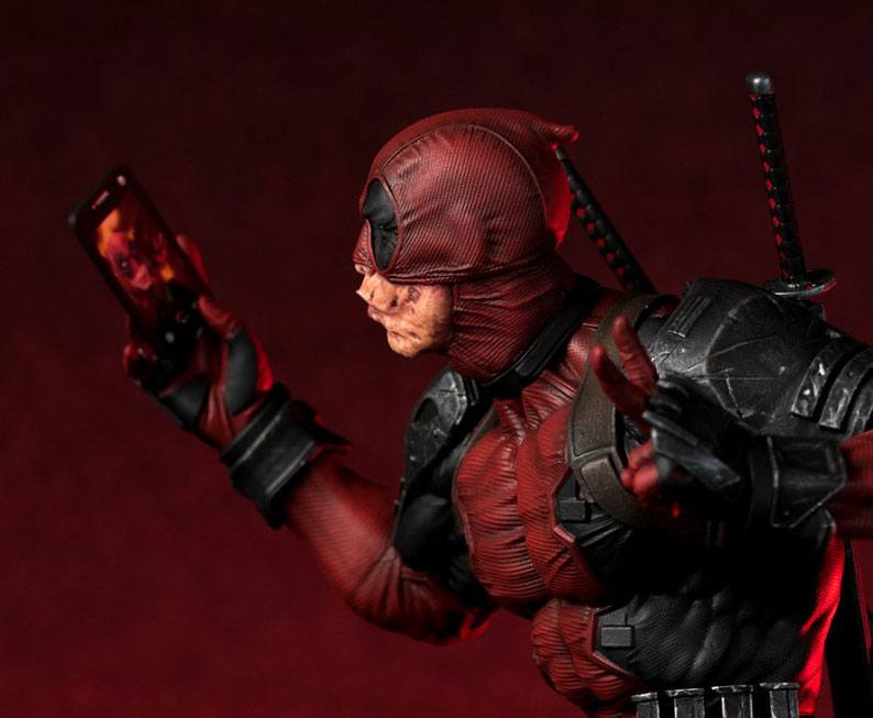 Marvel Comics PrototypeZ Statue 1/6 Deadpool by Erick Sosa 46 cm - MangaShop.ro