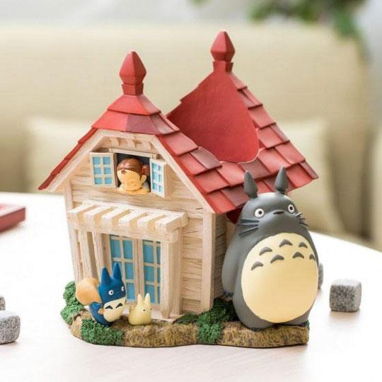 My Neighbor Totoro Diorama / Storage Box House & Totoro - MangaShop.ro