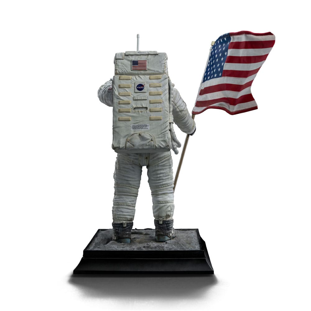NASA Art Scale Statue 1/10 Apollo 11 Astronaut 23 cm - MangaShop.ro