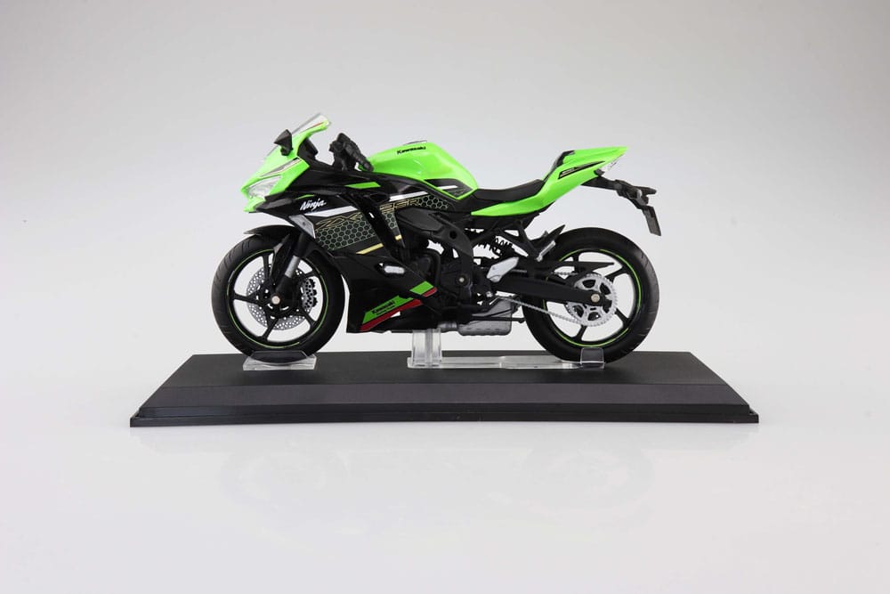 Diecast Bike Series Statue 1/12 Kawasaki Ninja ZX-25R Lime Green×Ebony 16 cm - MangaShop.ro
