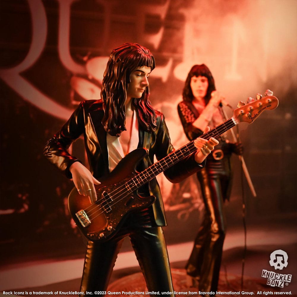 Queen Rock Iconz Statue John Deacon II (Sheer Heart Attack Era) 23 cm - MangaShop.ro