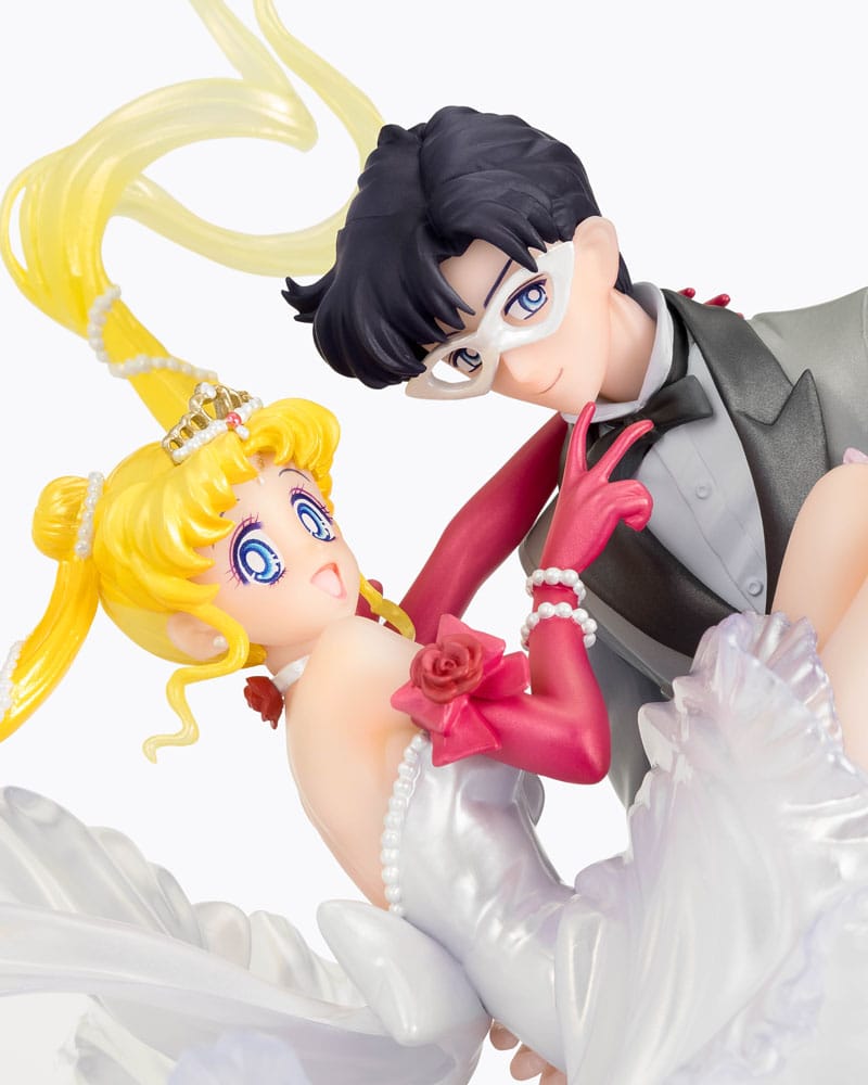 Sailor Moon FiguartsZERO Chouette PVC Statue Usagi & Tuxedo Mask Moonlight Glow Edition 24 cm - MangaShop.ro