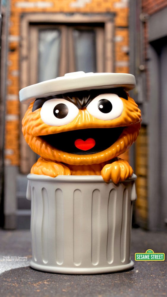 Sesame Street FUN! FUN! Vinyl Action Figure Oscar the Grouch (Orange) 13 cm - MangaShop.ro