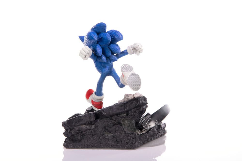 Sonic the Hedgehog 2 Statue Sonic Standoff 26 cm - MangaShop.ro