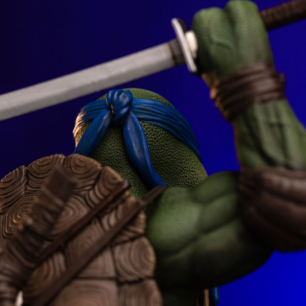 Teenage Mutant Ninja Turtles Art Scale Statue 1/10 Leonardo 21 cm - MangaShop.ro
