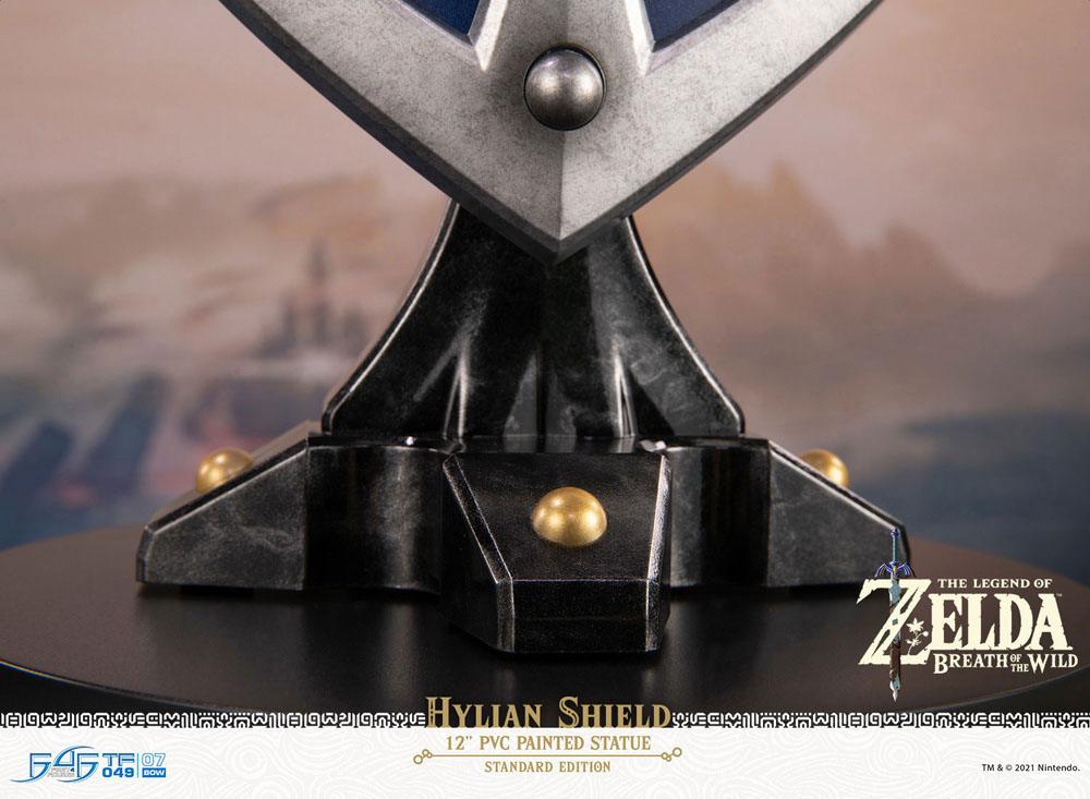 The Legend of Zelda Breath of the Wild PVC Statue Hylian Shield Standard Edition 29 cm - MangaShop.ro
