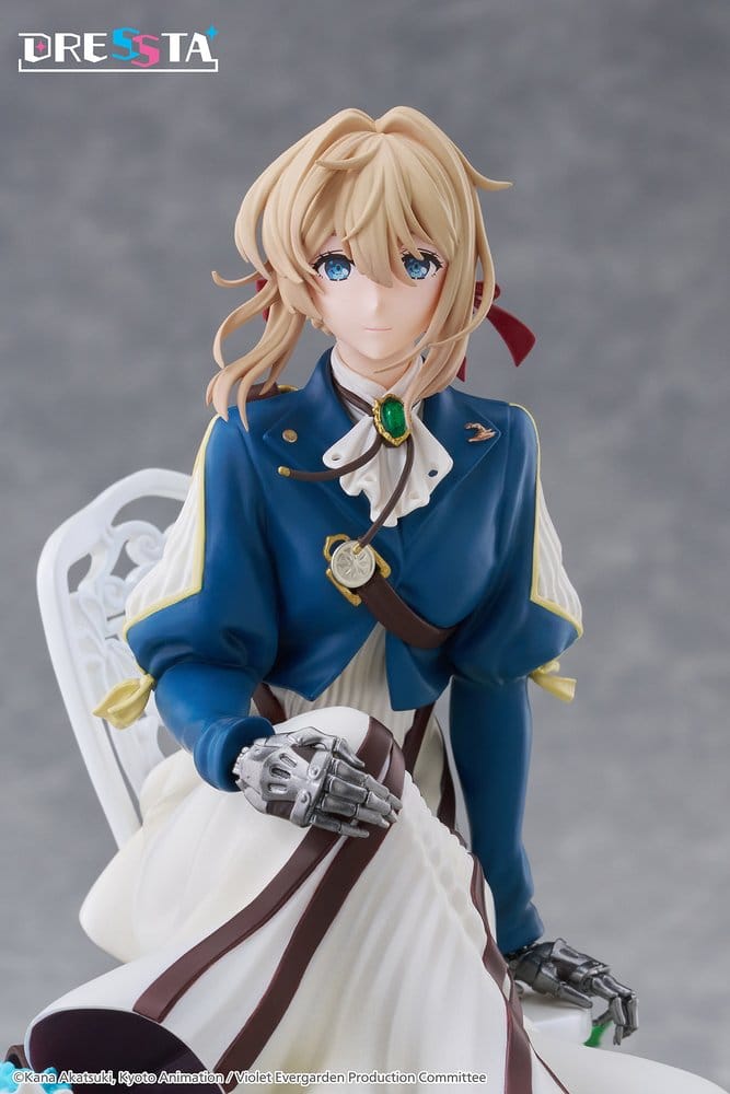 Violet Evergarden Dressta PVC Figure Violet Evergarden 17 cm - MangaShop.ro