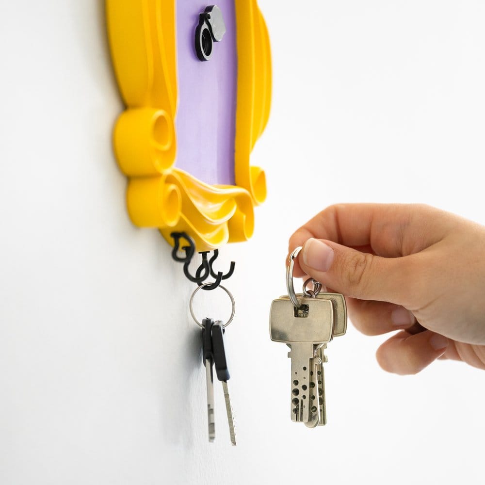 Friends Frame Key Holder 15 cm - MangaShop.ro