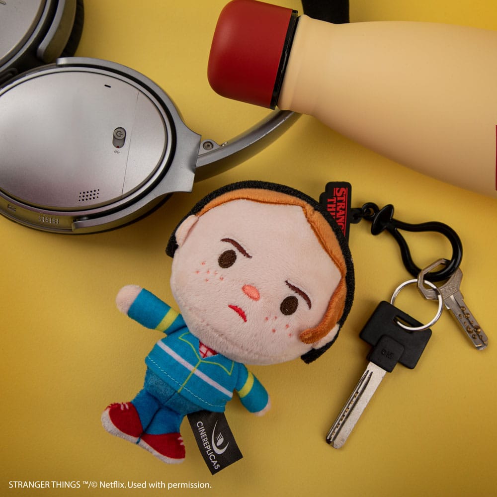 Stranger Things: Max Mayfield Plush Keychain - MangaShop.ro