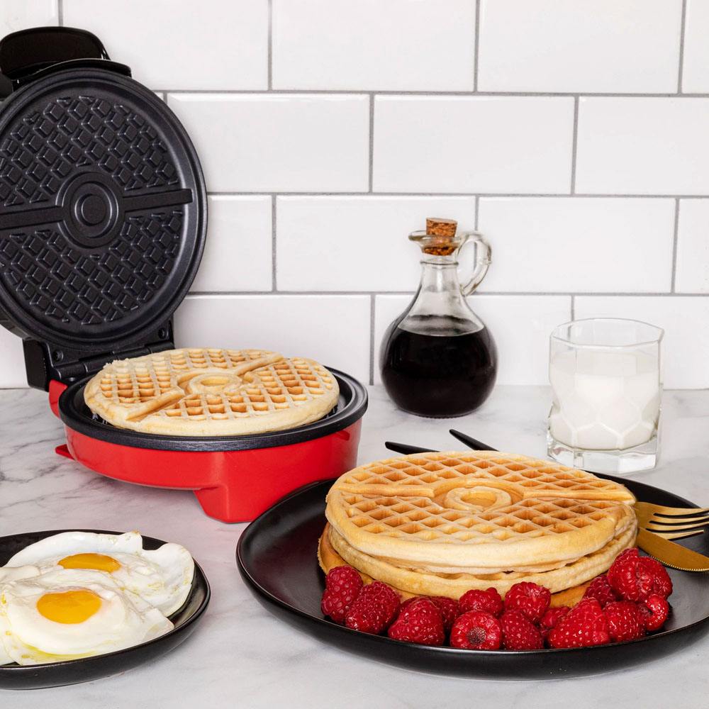 Pokemon Waffle Maker Pokeball - MangaShop.ro