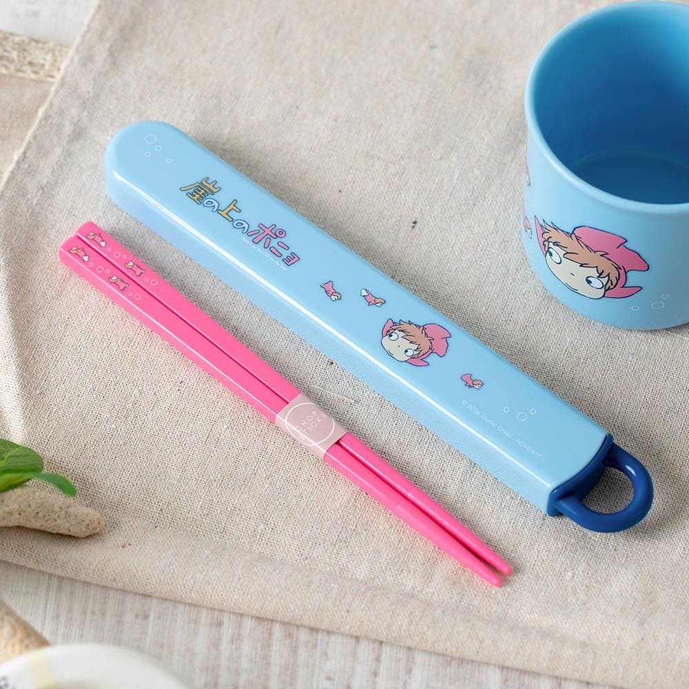 Ponyo Chopsticks with Box Ponyo on the Cliff 16 cm - MangaShop.ro