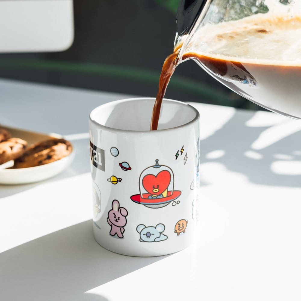 BT21  Mug Universtar 350 ml - MangaShop.ro