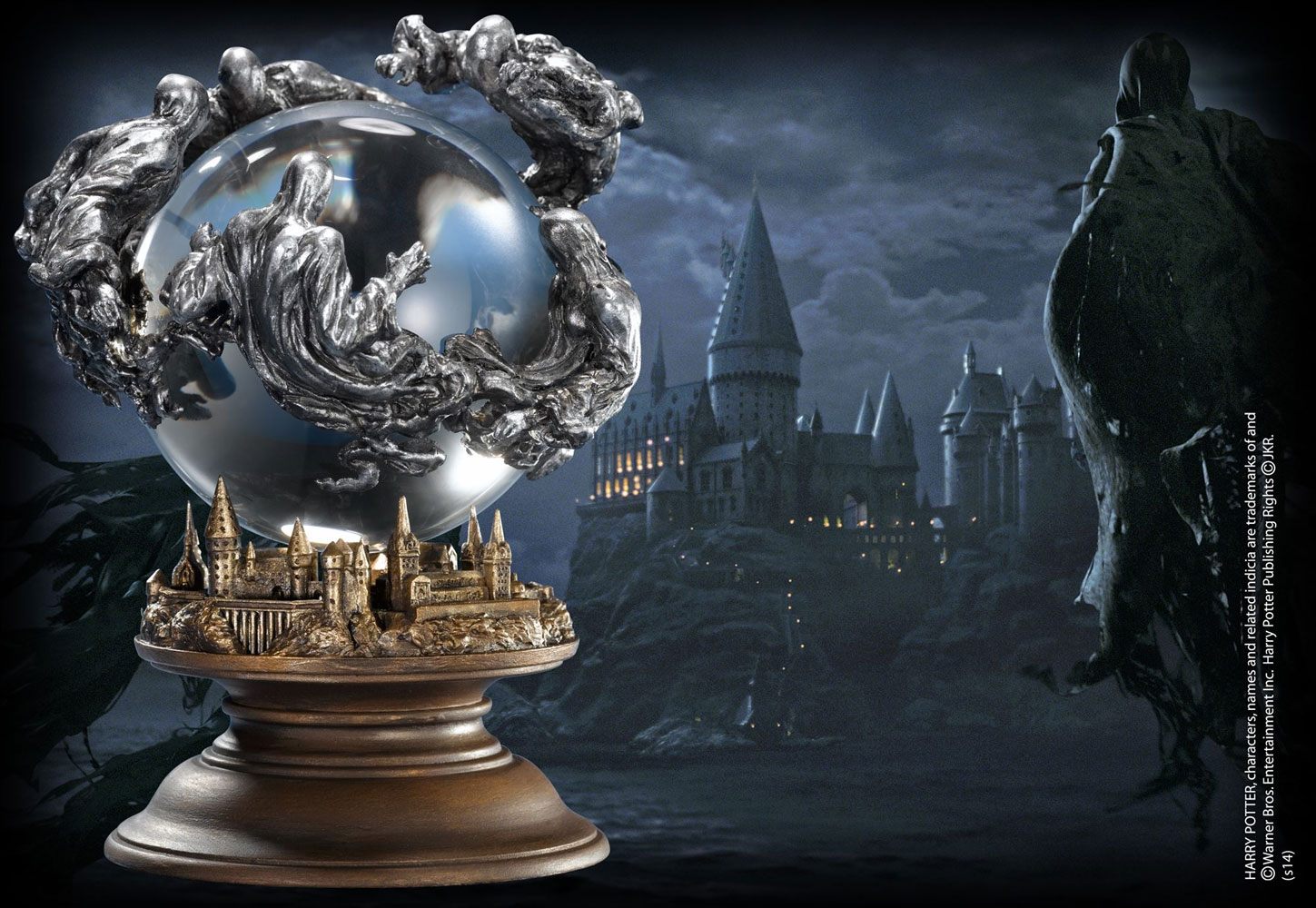 Harry Potter - Dementor's Crystal Ball 13 cm - MangaShop.ro