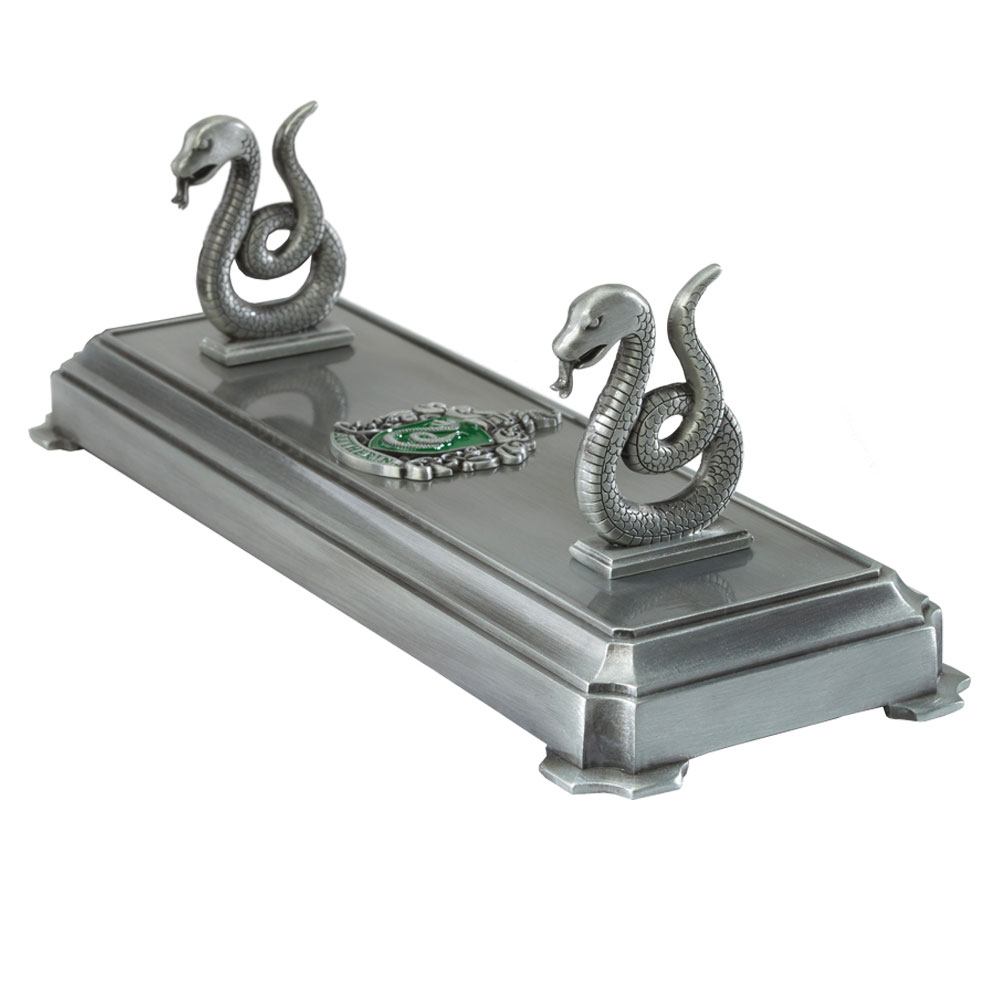 Harry Potter Wand Stand Slytherin 20 cm - MangaShop.ro