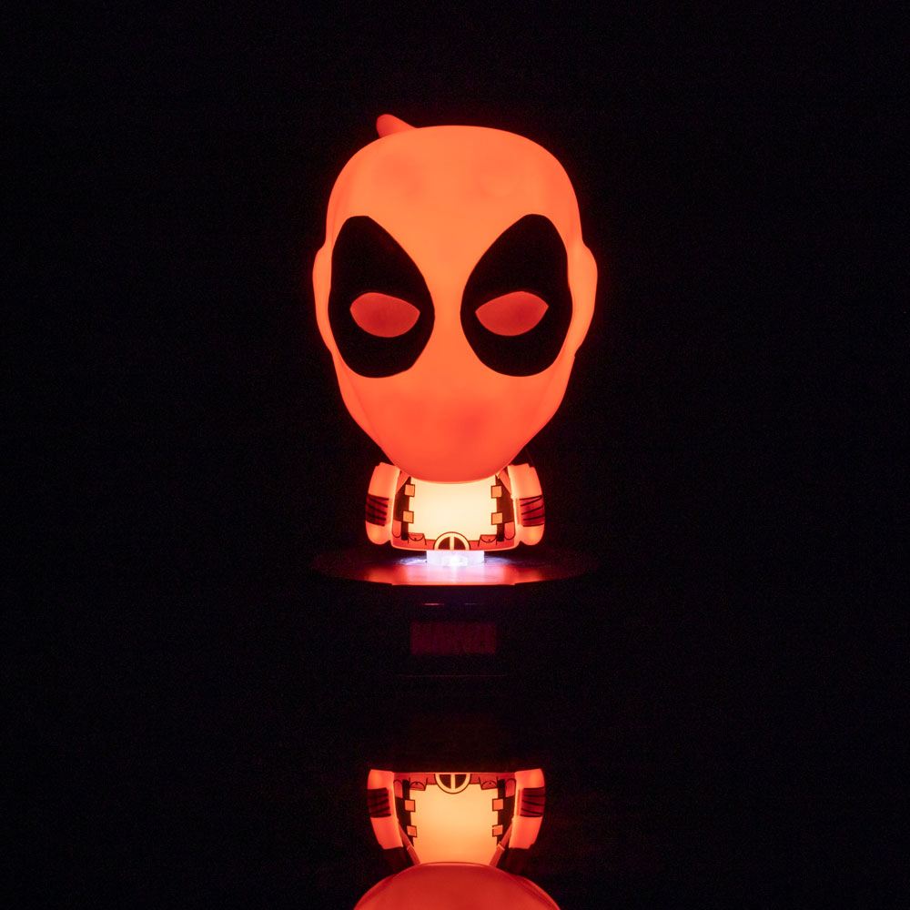 Marvel Icon Light Deadpool - MangaShop.ro