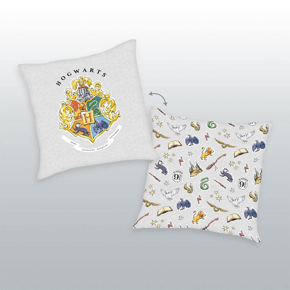 Harry Potter Pillows Hogwarts Emblem 40 x 40 cm - MangaShop.ro