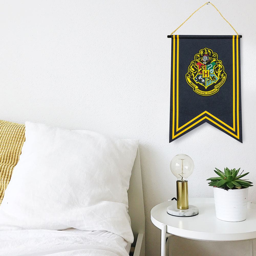 Harry Potter Wall Banner Hogwarts 30 x 44 cm - MangaShop.ro