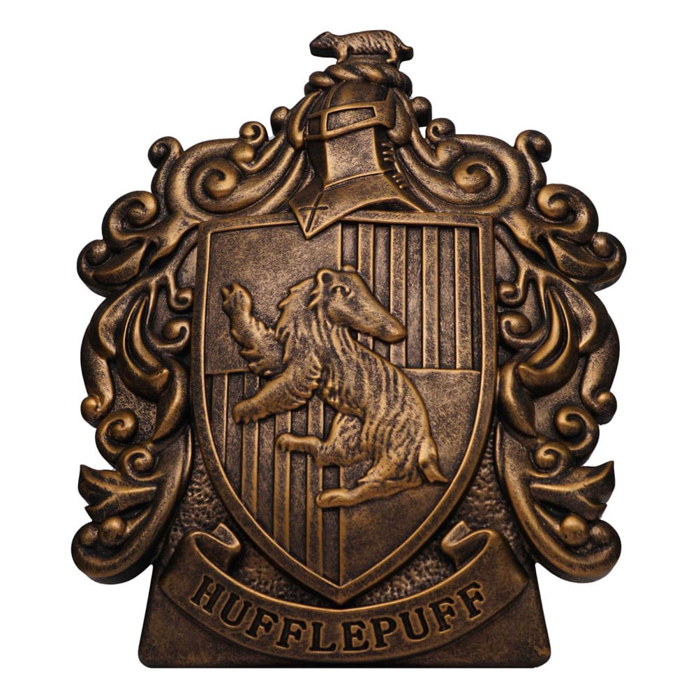 Harry Potter Figural Bank Hufflepuff Crest 20 cm - MangaShop.ro