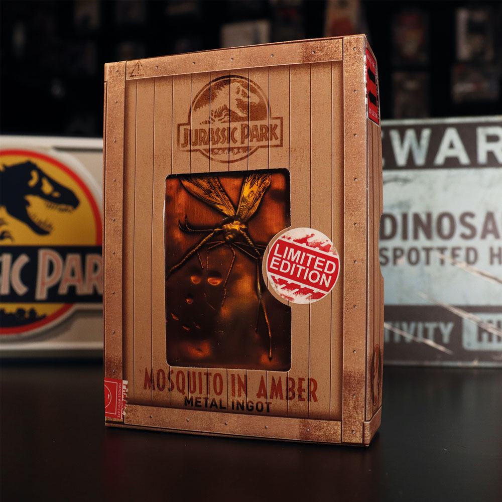 Jurassic Park Ingot Mosquito in Amber Limited Edition - MangaShop.ro